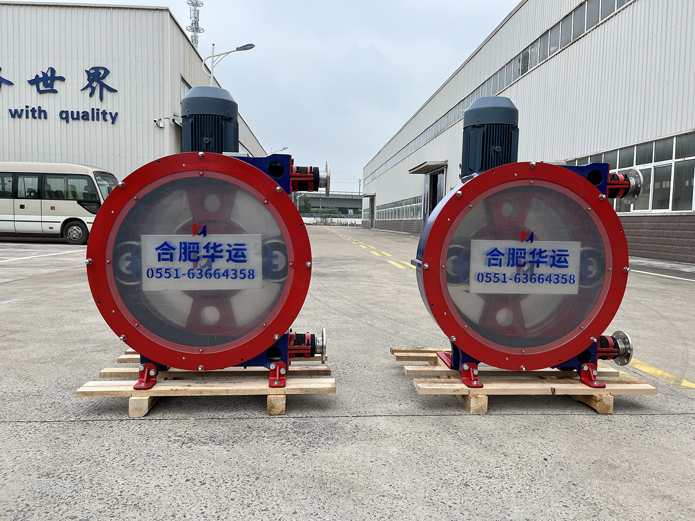 華運機械兩臺高壓定制軟管泵成功進軍鋰電市場，展現中國智造硬核實力